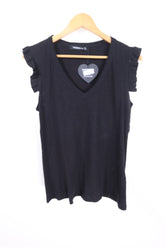 חולצה מעוצבת חדשה בשחור- M-L